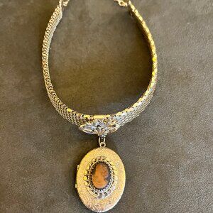 Vintage Whiting & Davis Gold Tone Cameo Choker